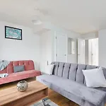 The Exquisite Cambridge House - Garden & Parking